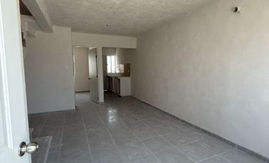 Casas de 2 Niveles en Fracc los Sauces cerca del campus Calazanz en Veracruz