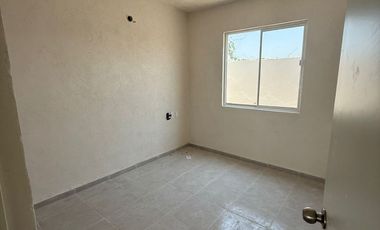 Casas de 2 Niveles en Fracc los Sauces cerca del campus Calazanz en Veracruz