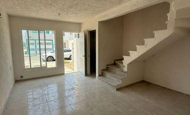 Casas de 2 Niveles en Fracc los Sauces cerca del campus Calazanz en Veracruz