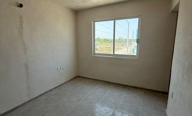 Casas de 2 Niveles en Fracc los Sauces cerca del campus Calazanz en Veracruz