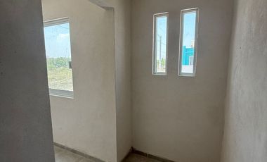 Casas de 2 Niveles en Fracc los Sauces cerca del campus Calazanz en Veracruz