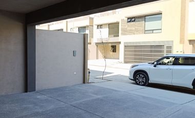 Casa en RENTA Residencial Aviana Escobedo