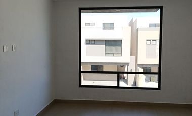 Casa en RENTA Residencial Aviana Escobedo