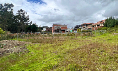 Venta de terreno con 552m2- Ubicado en Chaullabamba Cuenca