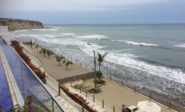 En venta departamento de lujo frente al mar Edf. Poseidon.