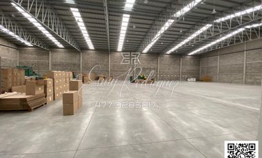 BODEGA EN RENTA EN MULZA. León,Gto; EN BLVD. AEROPUERTO, 2,200 M2, OFICINAS, BAÑOS, ESTACIONAMIENTO