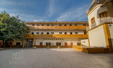 Edificio en Colonia Americana ideal para colegio, precio de oportunidad