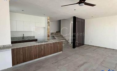 Casa de 2 plantas y 3 recamaras en venta en Conkal Yucatán - ENTREGA diciembre 2025