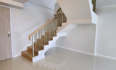 2 STORY PENTHOUSE MANDANI BAY CEBU