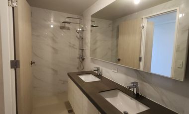 2 STORY PENTHOUSE MANDANI BAY CEBU