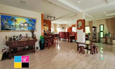 For Sale Overlooking House in Northridge Monterrazas de Cebu