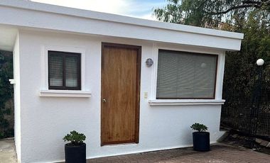 Casa 416 m2. de lujo + Piscina + Terreno 2.052 m2. (Sector Los Aromitos - Cumbayá)