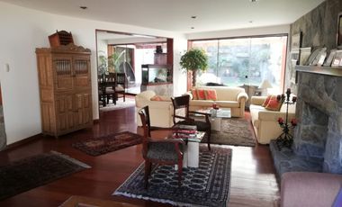 HERMOSA CASA EN CALLE EL PEÑÓN, URBANIZACIÓN LAS LOMAS DE LA PLANICIE. LIMITE DE A MOLINA Y CIENEGUILLA