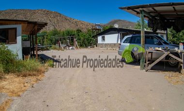 Venta de parcela 7.961 m2, con dos casas, camino principal el Tambo, Vicuña. 7.990 UF