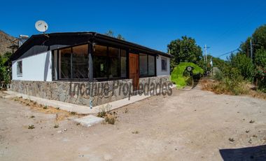 Venta de parcela 7.961 m2, con dos casas, camino principal el Tambo, Vicuña. 6.500 UF