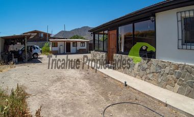 Venta de parcela 7.961 m2, con dos casas, camino principal el Tambo, Vicuña. 6.500 UF