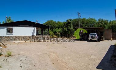 Venta de parcela 7.961 m2, con dos casas, camino principal el Tambo, Vicuña. 6.500 UF