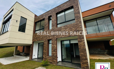 ARRIENDO HERMOSA FINCA EN EL CARMEN DE VIBORAL