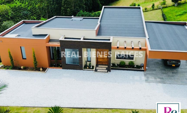 ARRIENDO HERMOSA FINCA EN EL CARMEN DE VIBORAL