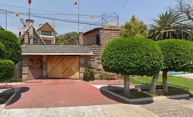 Hermosa casa de Remate Bancario en Lomas Estrella, CDMX