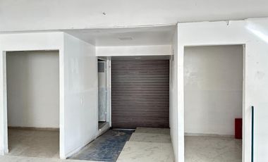 Se renta amplio local comercial 290 m2 ubicado en esquina 12 metros de frente sobre boulevard Garcia de leon