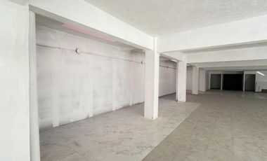Se renta amplio local comercial 290 m2 ubicado en esquina 12 metros de frente sobre boulevard Garcia de leon