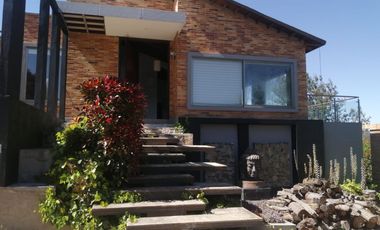 CASA CAMPESTRE EN VENTA EN ALTOS DE YERBABUENA (CHÍA)