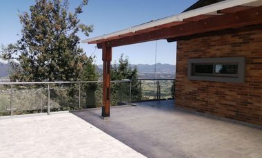 CASA CAMPESTRE EN VENTA EN ALTOS DE YERBABUENA (CHÍA)