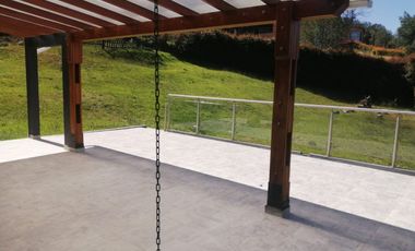 CASA CAMPESTRE EN VENTA EN ALTOS DE YERBABUENA (CHÍA)