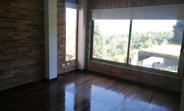 CASA CAMPESTRE EN VENTA EN ALTOS DE YERBABUENA (CHÍA)