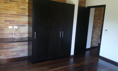 CASA CAMPESTRE EN VENTA EN ALTOS DE YERBABUENA (CHÍA)