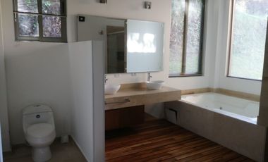 CASA CAMPESTRE EN VENTA EN ALTOS DE YERBABUENA (CHÍA)
