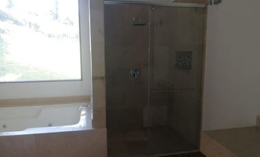 CASA CAMPESTRE EN VENTA EN ALTOS DE YERBABUENA (CHÍA)