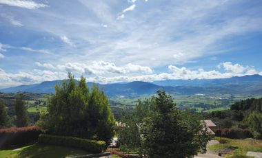 CASA CAMPESTRE EN VENTA EN ALTOS DE YERBABUENA (CHÍA)