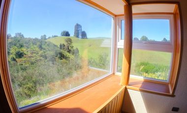 Casa Dos Pisos/ Lomas De Ten-ten/ Castro/ Isla Grande Chiloé