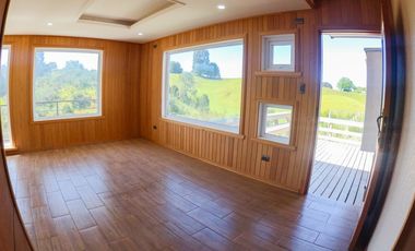 Casa Dos Pisos/ Lomas De Ten-ten/ Castro/ Isla Grande Chiloé