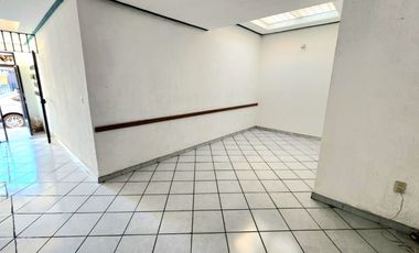 OFICINAS Y/O CONSULTORIOS EN RENTA ORTEGA Y MONTAÑEZ.