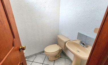 OFICINAS Y/O CONSULTORIOS EN RENTA ORTEGA Y MONTAÑEZ.