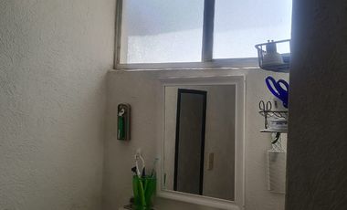 CASA 2 PISOS EN PRIVADA