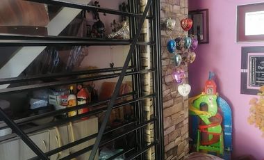 CASA 2 PISOS EN PRIVADA