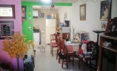 CASA 2 PISOS EN PRIVADA