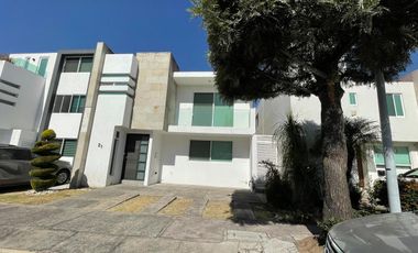 Casa en renta en Puebla, San Bernardino Tlaxcalancingo, San Andrés Cholula, Puebla