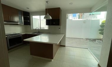 Casa en renta en Puebla, San Bernardino Tlaxcalancingo, San Andrés Cholula, Puebla
