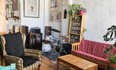 Hermosa casa tradicional Joaquín Vicuña, Santiago / Sector Av Matta