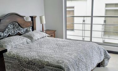 HERMOSA CASA ESQUINERA