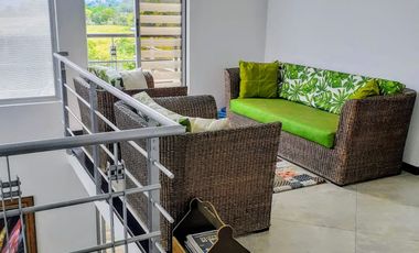 HERMOSA CASA ESQUINERA