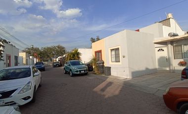 Casa de un piso en coto privado en Balcones del Rosario