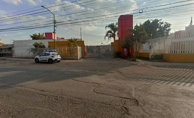 Casa de un piso en coto privado en Balcones del Rosario