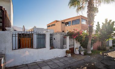 SE VENDE CASA EN CONDOMINIO DUNAS DEL MAR.