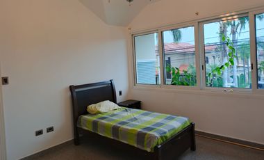 Alquiler habitación amoblada Urb Las Riberas vía Samborondón ideal para estudiantes Uees o persona sola trabaje, cerca Riocentro, La Puntilla, Ecu911.